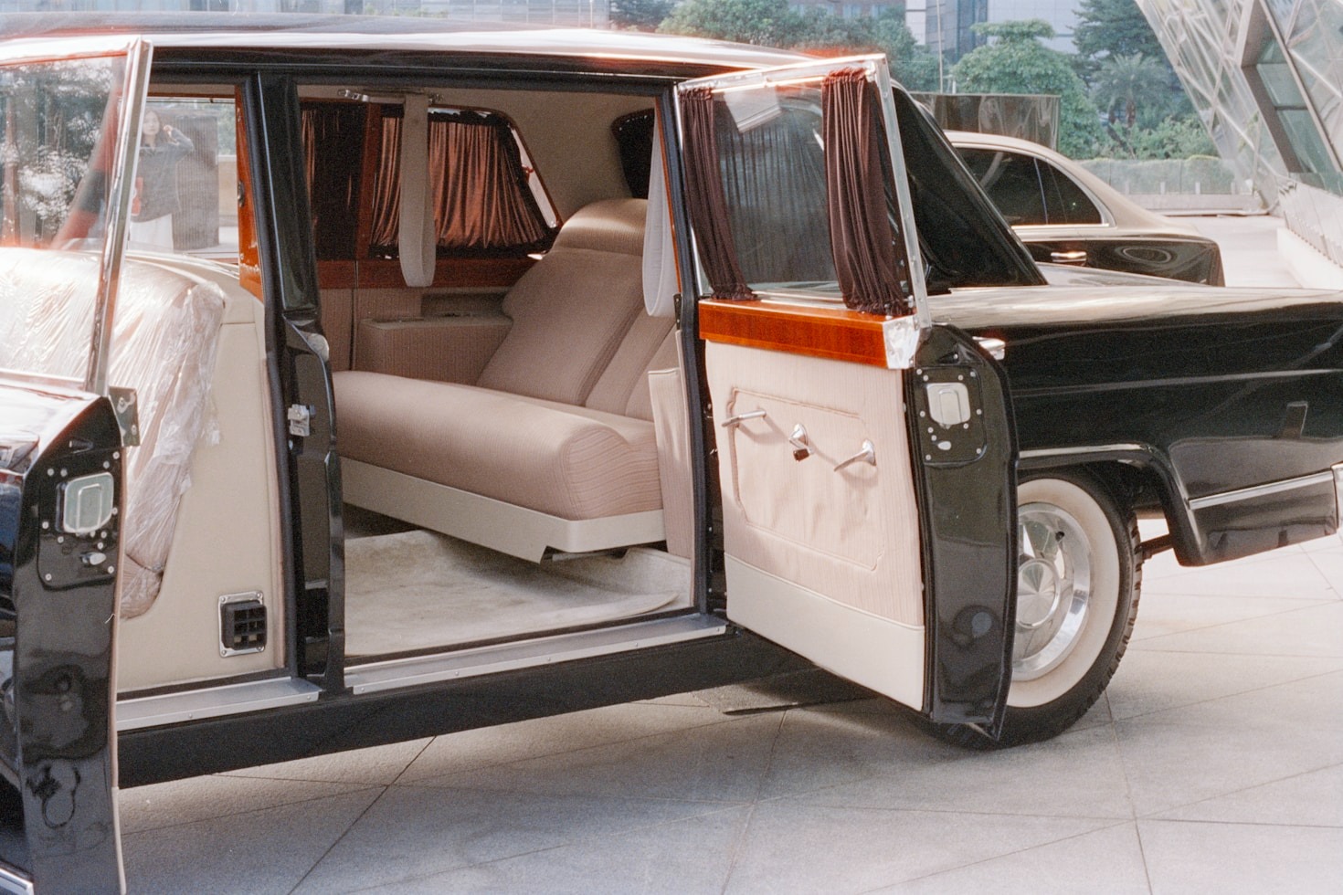 Exploring NYC: Best Destinations via Our Shuttle